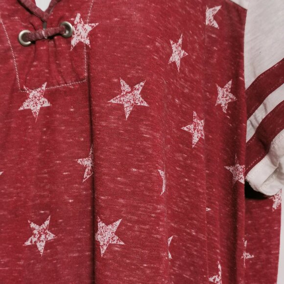 🦋3/$20 Burgundy and White Tee with "Lace-Up" Detail Size L EUC #58 - Picture 2 of 7